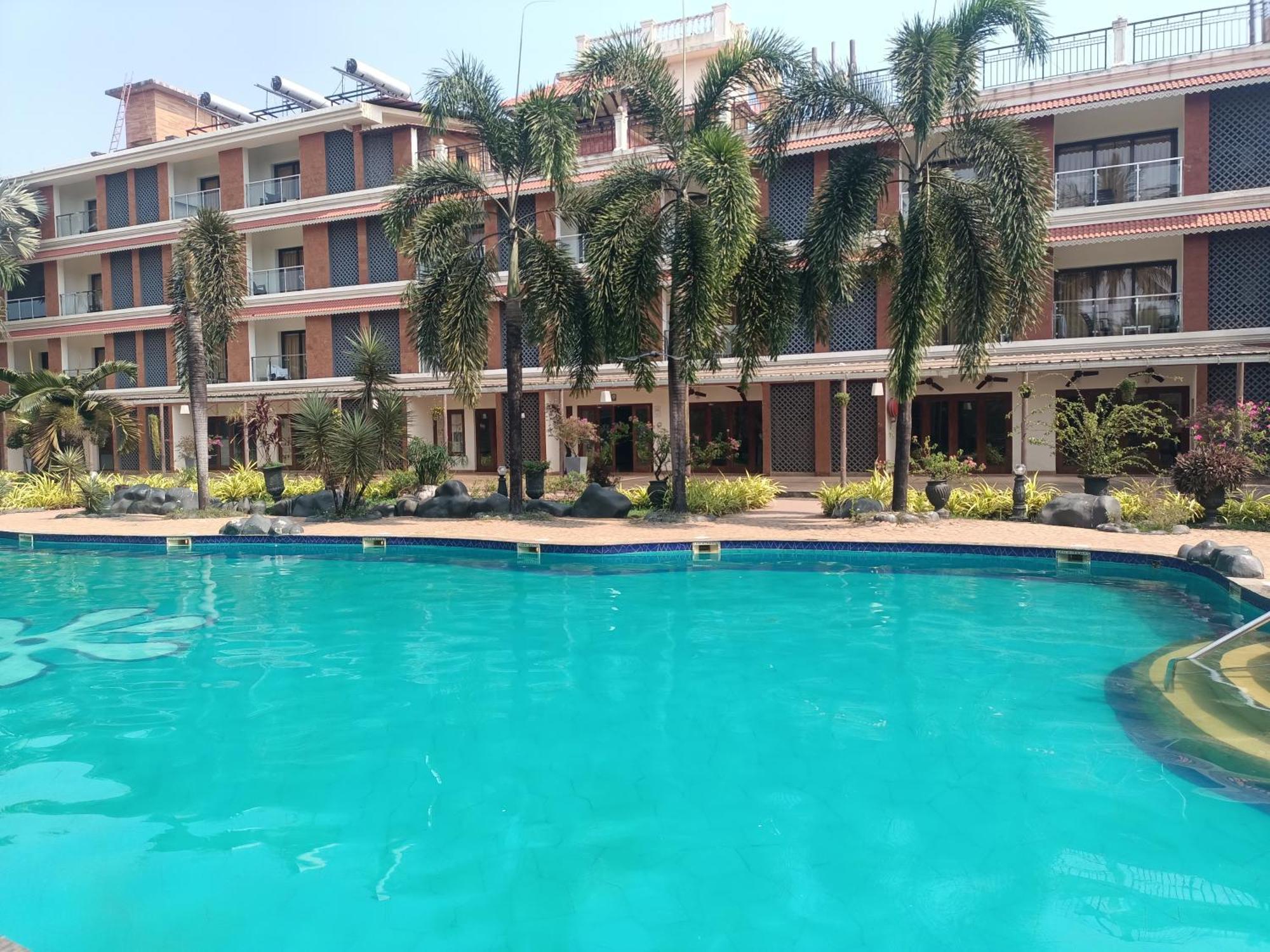 Resort Primo Bom Terra Verde Baga Extérieur photo
